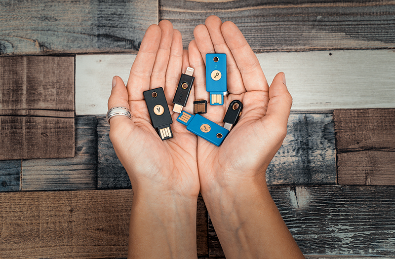 YubiKey_Hands